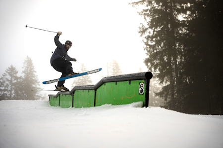 ONE FOOT: Christian Nummedal er og har vært en ivrig bruker av parken i Tryvann. Foto: Christian Nerdrum ONE FOOT: Christian Nummedal er og har vært en ivrig bruker av parken i Tryvann. Foto: Christian Nerdrum