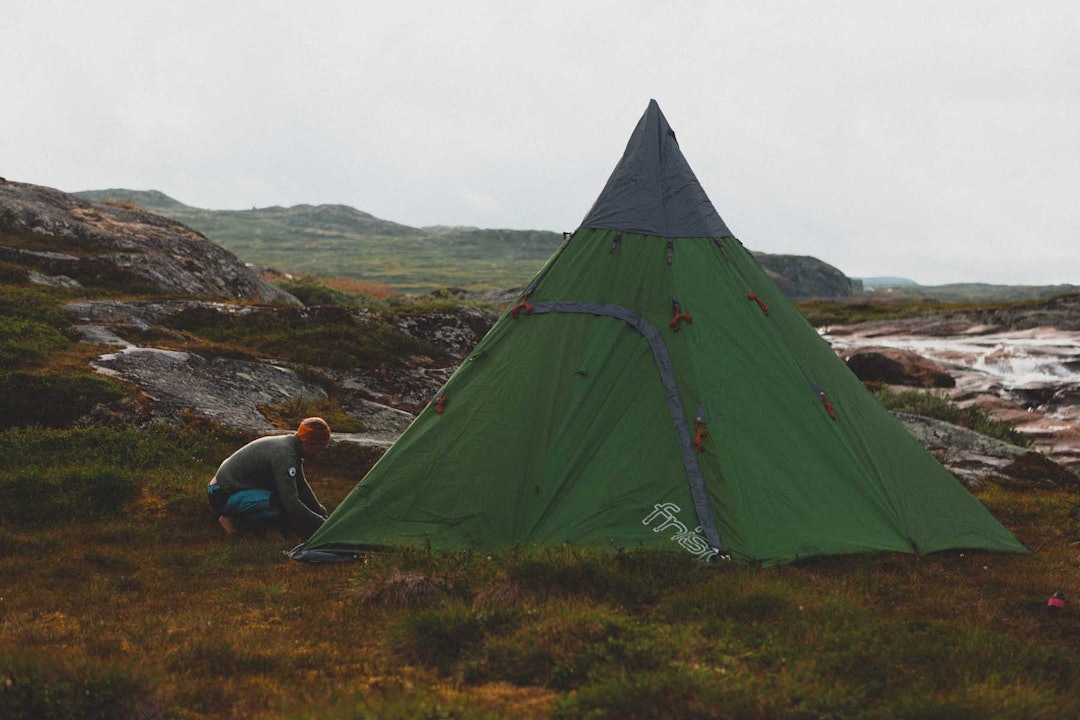 TEST AV LAVVO: En bra tur trenger en god base. Her fra testing på Hardangervidda. Foto Kristoffer H. Kippernes test av lavvo