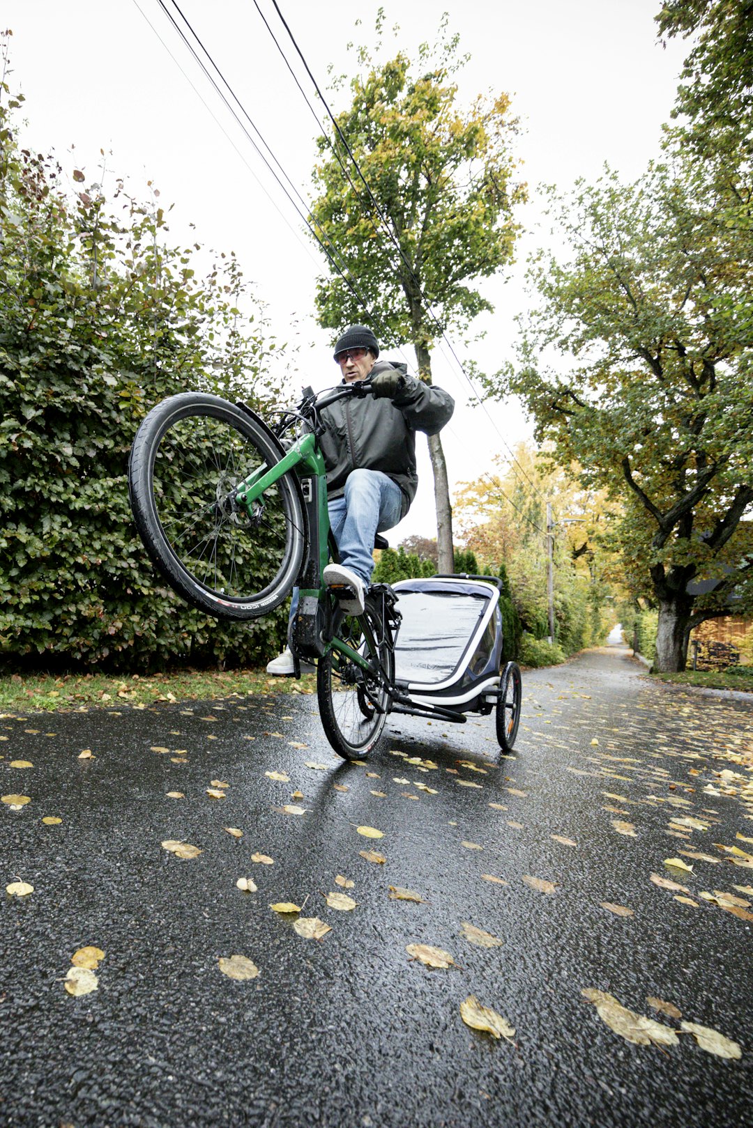 PLAY EVERYDAY: Also on the way to kindergarten. Photo: Leo Cittadella PLAY EVERYDAY: Also on the way to kindergarten. Photo: Leo Cittadella