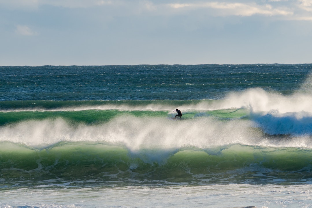MELTED SNOW: Terje Haakonsen has a talent for surfing, and rarely says no to waves like this. Photo: Christian Nerdrum MELTED SNOW: Terje Haakonsen has a talent for surfing, and rarely says no to waves like this. Photo: Christian Nerdrum