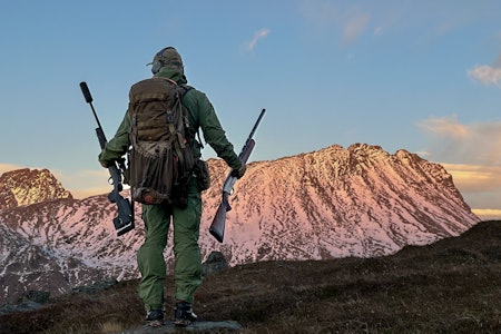 FLEKKJAKT: Man kan bruke rifle eller hagle. Hva med begge deler? FLEKKJAKT: Man kan bruke rifle eller hagle. Hva med begge deler?