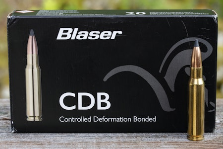 PRESIS: Blaser 165 CDB er en presis patron, men har lav restvekt etter testskudd i våte aviser.  PRESIS: Blaser 165 CDB er en presis patron, men har lav restvekt etter testskudd i våte aviser.