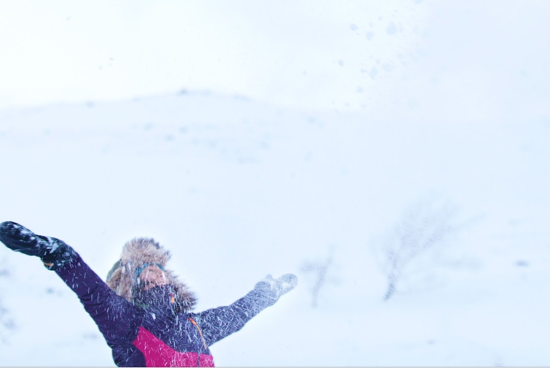 DIGGER UTELIVET: Det startet med flere sesonger i Alpene, etter det kom hun stadig tilbake til snøkledde fjell. Nå er det Tromsø som gjelder. Foto: Anna Lovehed johanna davidsson