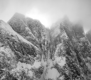 MEKTIG: Fjellene i Kvænangen var en storslått kulisse i Krister Kopalas følelsesladede dokumentar. Foto: Vegard Aasen Fjell og renner i Kvænangen.