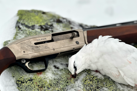 NOVEMBERJAKT: Når snøen smelter og byr på høstlige forhold igjen, er det fint å være rypejeger. NOVEMBERJAKT: Når snøen smelter og byr på høstlige forhold igjen, er det fint å være rypejeger.