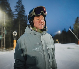KLAR FOR VINTER: Espen Bengston, daglig leder i Skimore Oslo. Foto: Sigurd Ekeli Grimsby Espen Bengston, daglig leder i Skimore Oslo