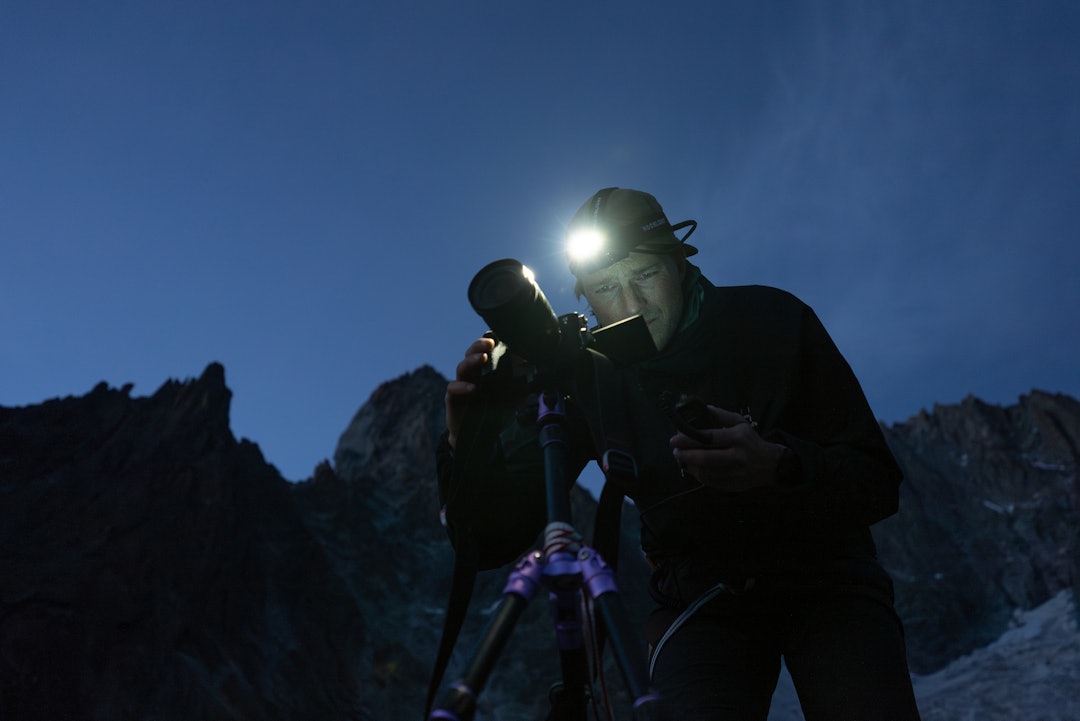 FOKUS: Fotograf Vegard Aasen og teamet hans dokumenterer Europas mest kjente isbre, som kjemper mot global oppvarming. Foto: Florian Pivot FOKUS: Fotograf Vegard Aasen og teamet hans dokumenterer Europas mest kjente isbre, som kjemper mot global oppvarming. Foto: Florian Pivot