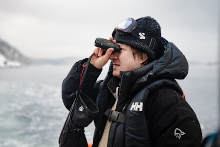 PIONEREN: Christian Klemmetsen var det første til å prøve seg i de bratte skrentene på Håøya. Foto: Christian Nerdrum PIONEREN: Christian Klemmetsen var det første til å prøve seg i de bratte skrentene på Håøya. Foto: Christian Nerdrum