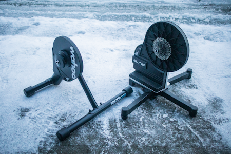 RIMELIGE ALTERNATIVER: Wahoo Kickr Core og Elite Avanti kan være din inngangsbillett til rullesykling. Foto: Knut Andreas Lone RIMELIGE ALTERNATIVER: Wahoo Kickr Core og Elite Avanti kan være din inngangsbillett til rullesykling. Foto: Knut Andreas Lone