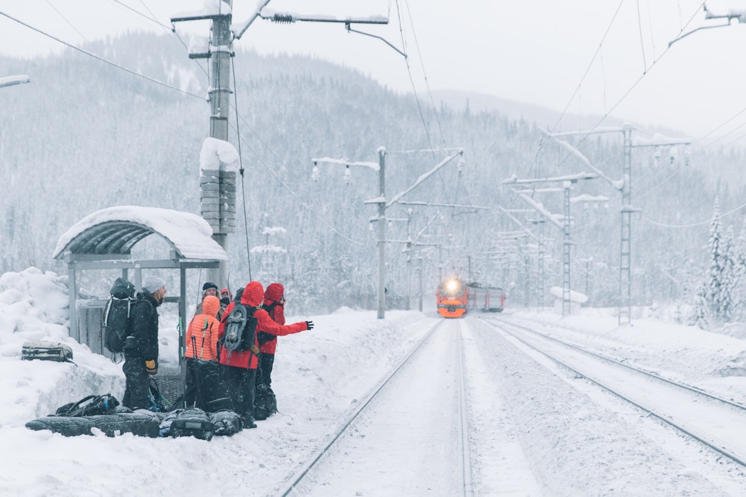 SECRET SPOT: Underveis tok vi en avstikker med et annet tog. Det gikk én gang om dagen, og det var ingen telefondekning og noen timer til nærmeste tettbebyggelse. Foto: Erik Nylander SECRET SPOT: Underveis tok vi en avstikker med et annet tog. Det gikk én gang om dagen, og det var ingen telefondekning og noen timer til nærmeste tettbebyggelse. Foto: Erik Nylander