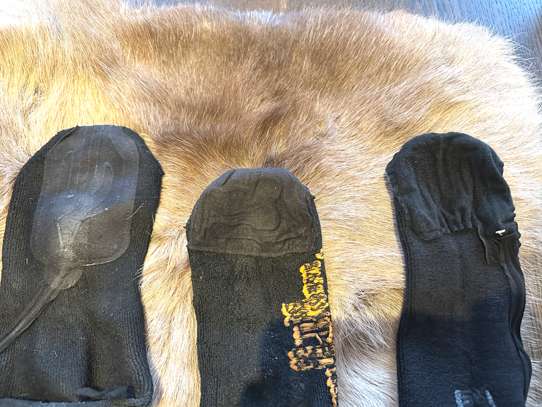 VARMEELEMENTER: Hvordan varmeelementene er integrert i sokken, har mye å si for komfort og opplevd effekt. VARMEELEMENTER: Hvordan varmeelementene er integrert i sokken, har mye å si for komfort og opplevd effekt.