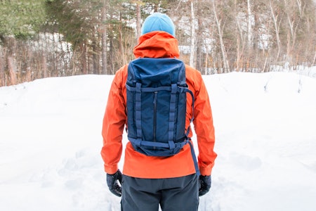 Vi har testet Db Backcountry 20. mann med ryggen til