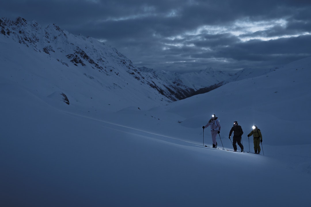 Fra morgen til kveld: CRUX er perfekt for lange dager i fjellet. Fra morgen til kveld: CRUX er perfekt for lange dager i fjellet.