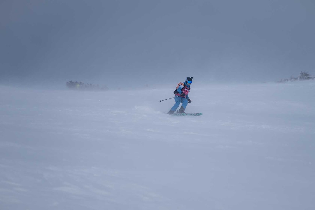 MYE VÆR: Til tross for mye vind ble konkurransedagen gjennomført i Baqueira. Foto: Angel Enguita. MYE VÆR: Til tross for mye vind ble konkurransedagen gjennomført i Baqueira. Foto: Angel Enguita.