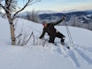 TRADISJONSRIKT: Rypegarden skal være kort, og gjerne inntil ei bjørk. Sjur Sande er på røktetur. Foto: Norsk håndverksinstitutt TRADISJONSRIKT: Rypegarden skal være kort, og gjerne inntil ei bjørk. Sjur Sande er på røktetur. Foto: Norsk håndverksinstitutt