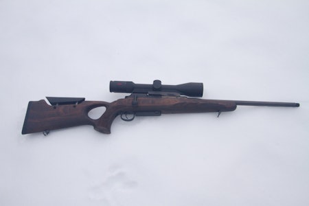 RETTREKKER: Mauser 25 er en ny rifleserie med en rettrekker-mekanisme. Her var det mye bra, spesielt boltgang og avtrekk imponerte testeren. RETTREKKER: Mauser 25 er en ny rifleserie med en rettrekker-mekanisme. Her var det mye bra, spesielt boltgang og avtrekk imponerte testeren.
