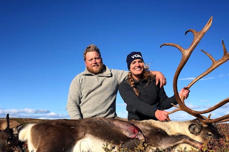 NOREFJELL-REINSJØFJELL: Knut Halvor Jorde og hans kone, Lillian Holden, deler interessen for villreinjakt, og har hatt mange flotte naturopplevelser sammen i Norefjell-Reinsjøfjell villreinområde. Foto: Runar Høgfoss NOREFJELL-REINSJØFJELL: Knut Halvor Jorde og hans kone, Lillian Holden, deler interessen for villreinjakt, og har hatt mange flotte naturopplevelser sammen i Norefjell-Reinsjøfjell villreinområde. Foto: Runar Høgfoss