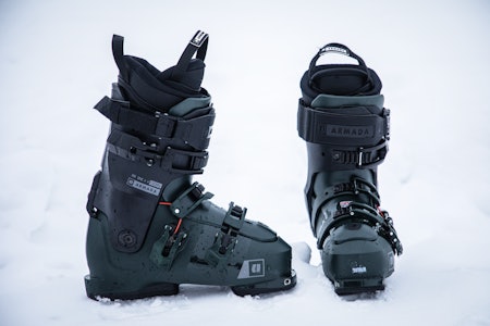 FØRSTE FORSØK: Vi har testet Armadas splitter nye frikjøringsstøvel. Foto: Tore Meirik grønn alpinstøvel