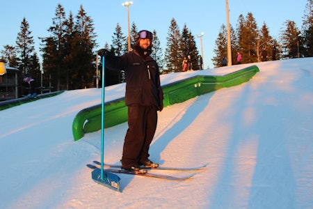 PARKSHAPER: Shaperne i Tryvann synes det er ekstra gøy å bygge når nivået er så høyt. Foto: Maria Maske. PARKSHAPER: Shaperne i Tryvann synes det er ekstra gøy å bygge når nivået er så høyt. Foto: Maria Maske.