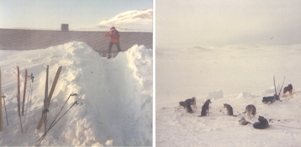RAUHELLLEREN PÅSKEN 1987: Mellom hytta og toalettet var det et tau for å sikre at man ikke blåste bort. Etter hvert bygget det seg opp en skavl foran hytta. Til høyre, et hundespann som venter på å komme seg videre. Foto: Sveinung Espedal RAUHELLLEREN PÅSKEN 1987: Mellom hytta og toalettet var det et tau for å sikre at man ikke blåste bort. Etter hvert bygget det seg opp en skavl foran hytta. Til høyre, et hundespann som venter på å komme seg videre. Foto: Sveinung Espedal
