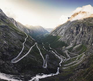 NASJONALKLATRINGEN: Trollstigen er trolig Norges mest kjente vei. Den er selvsagt fantastisk å klatre på sykkel. Foto: Wikimedia Commons. NASJONALKLATRINGEN: Trollstigen er trolig Norges mest kjente vei. Den er selvsagt fantastisk å klatre på sykkel. Foto: Wikimedia Commons.