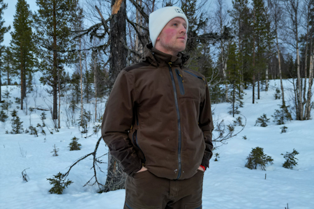 JAKTDRESS: Dette er en vanntett og lydsvak jaktdress, som koster skjorta. Er den verdt kjøpet? JAKTDRESS: Dette er en vanntett og lydsvak jaktdress, som koster skjorta. Er den verdt kjøpet?