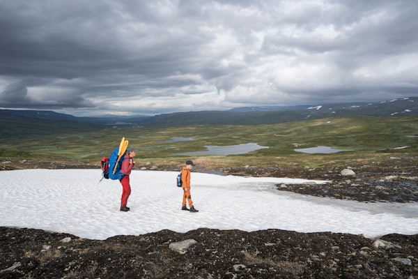 SOMMERSNØ PÅ BØRGEFJELL En hvit flekk som neppe er synlig på kartet. Foto: Christer Rognerud børgefjell