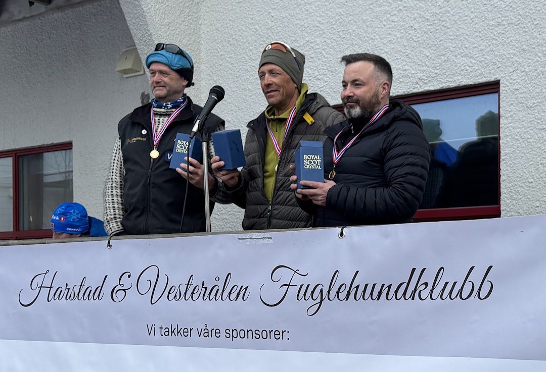 GULLAGET: Gordon setterlaget vant NM-lag vinter med dette laget. Fra venstre: Reisarypas ME Kaizer og Ola Dyrstad, Storbakkens GSL Obama og Roger Hermanstad og Ulvevannets Arya Stark II og Espen Johnsen. Reserve på laget var Horndalens Lbh Black Rossi og Tom Sverre Ingebrigtsen. GULLAGET: Gordon setterlaget vant NM-lag vinter med dette laget. Fra venstre: Reisarypas ME Kaizer og Ola Dyrstad, Storbakkens GSL Obama og Roger Hermanstad og Ulvevannets Arya Stark II og Espen Johnsen. Reserve på laget var Horndalens Lbh Black Rossi og Tom Sverre Ingebrigtsen.