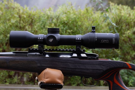 ANVENDELIG: GPO Spectra 8x 1,6-13x44 er et meget anvendelig og allsidig kikkertsikte med optikk i toppklasse. ANVENDELIG: GPO Spectra 8x 1,6-13x44 er et meget anvendelig og allsidig kikkertsikte med optikk i toppklasse.
