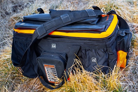 PRAKTISK: NeverLost Grab Bag er en praktisk bag der alt mulig pikkpakk som skal med ut på jakt har sin dedikerte plass. PRAKTISK: NeverLost Grab Bag er en praktisk bag der alt mulig pikkpakk som skal med ut på jakt har sin dedikerte plass.