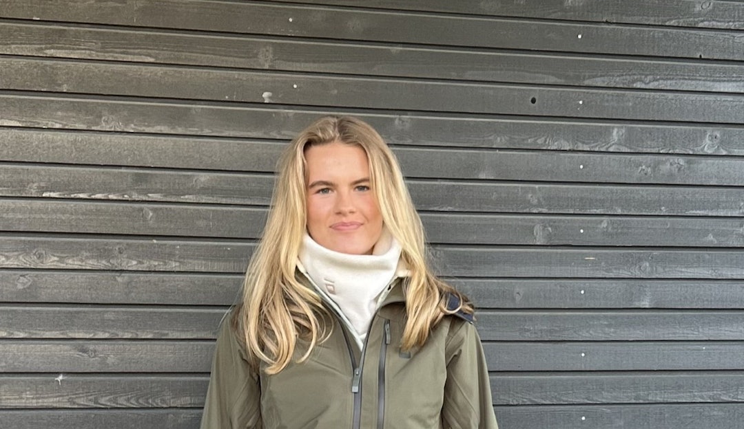 VERDENS BESTE: Vilja Hoddevik Våge (16). Foto: Privat Jente med langt hår og grønne klær