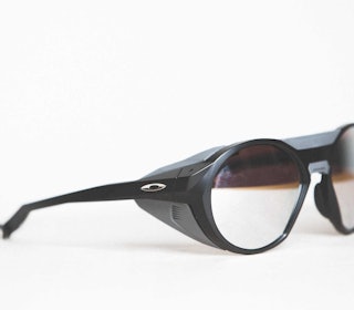 TEST AV BREBRILLER: Oakley Clifden leverer på det meste vi ser etter i en god brebrille. Foto: Kristoffer H. Kippernes Oakley Clifden brebrille
