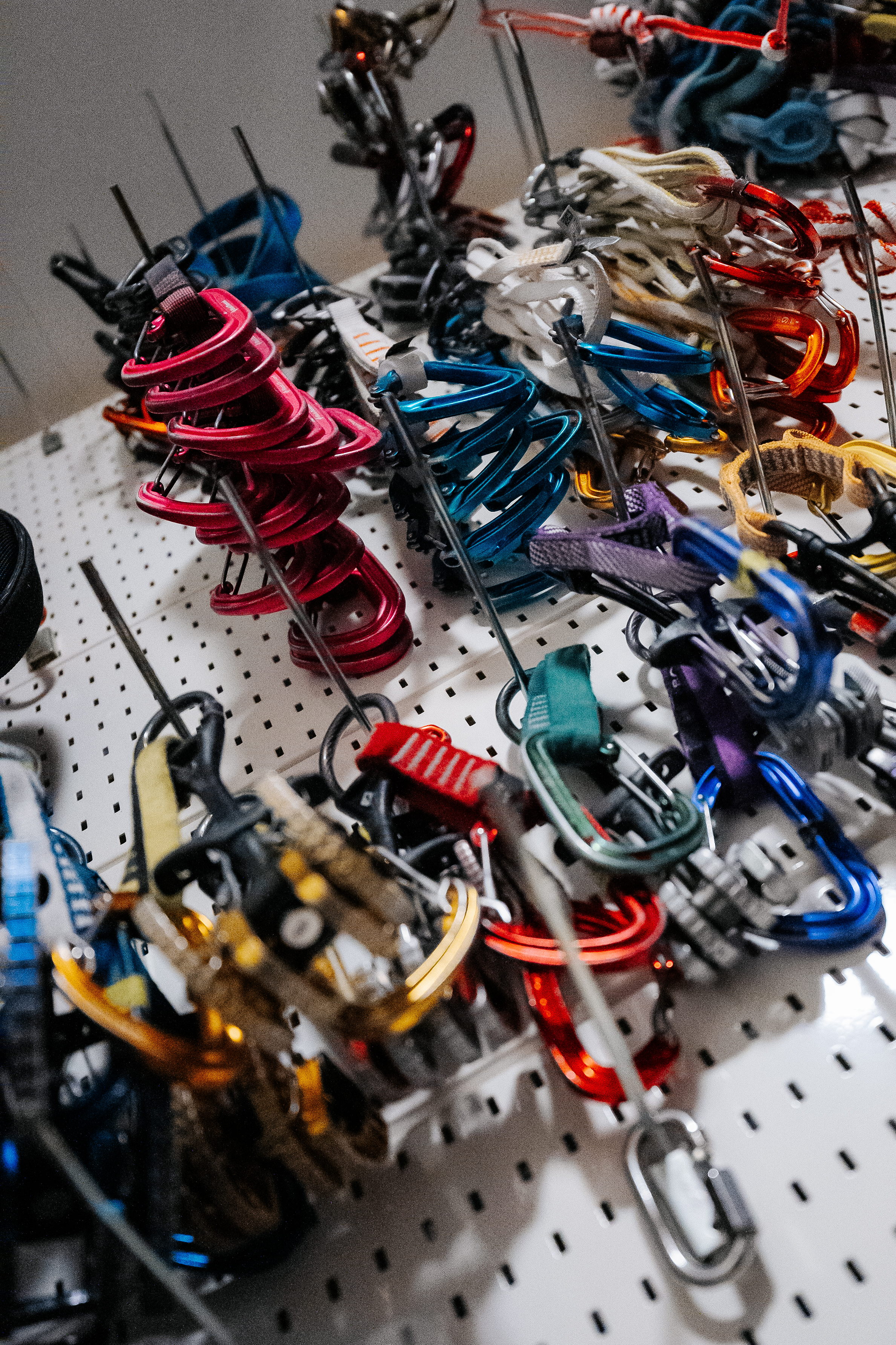 SYSTEM: Mye utstyr krever mye rydding. Foto: Sebastian Kaufmann Jacobsen