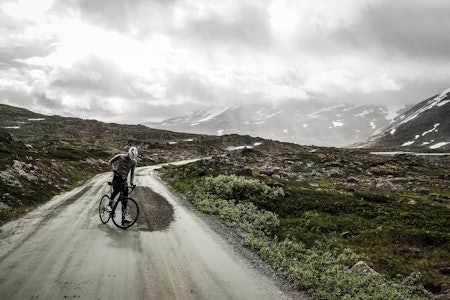 EN GAMMEL TURISTVEG: Den gamle veien over Strynefjell er en obligatorisk opplevelse for landeveissyklister.  Foto: Lars K. Flem EN GAMMEL TURISTVEG: Den gamle veien over Strynefjell er en obligatorisk opplevelse for landeveissyklister.  Foto: Lars K. Flem