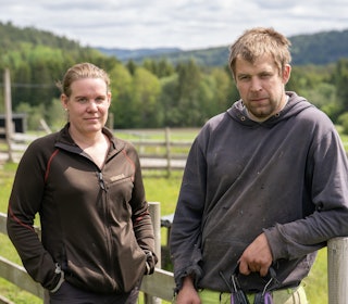 LETTET: Marita og Jonas er lettet over at bjørnen er felt, og håper nå at sauene deres kan beite trygt i fjellet resten av sommeren. Foto: Christer Rognerud LETTET: Marita og Jonas er lettet over at bjørnen er felt, og håper nå at sauene deres kan beite trygt i fjellet resten av sommeren. Foto: Christer Rognerud