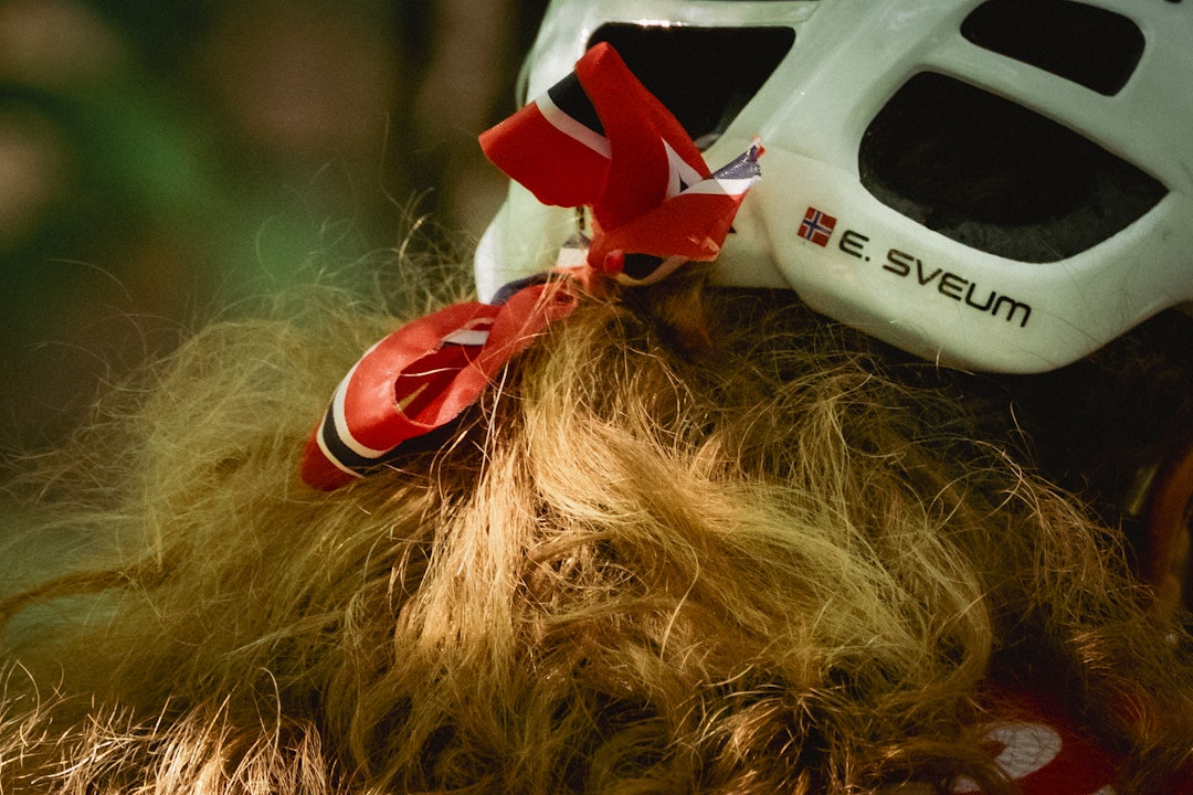 ÆRESRUNDE: Elisabeth Sveum syklet sitt siste senior-NM da hun takket for seg etter nesten 20 år som toppidrettsutøver. ÆRESRUNDE: Elisabeth Sveum syklet sitt siste senior-NM da hun takket for seg etter nesten 20 år som toppidrettsutøver.