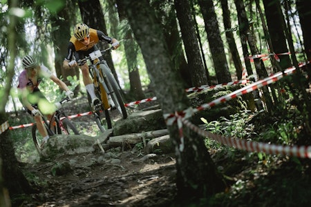 FARTSFYLT: Knut Røhme (Origine Racing Division) setter fart med Sondre Rokke (Massi MTB Team) på hjul. Foto: Snorre Veggan FARTSFYLT: Knut Røhme (Origine Racing Division) setter fart med Sondre Rokke (Massi MTB Team) på hjul. Foto: Snorre Veggan