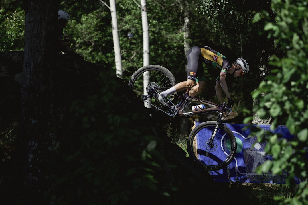 Erik Hægstad (Lillehammer CK) dropper utfor. Erik Hægstad (Lillehammer CK) dropper utfor.