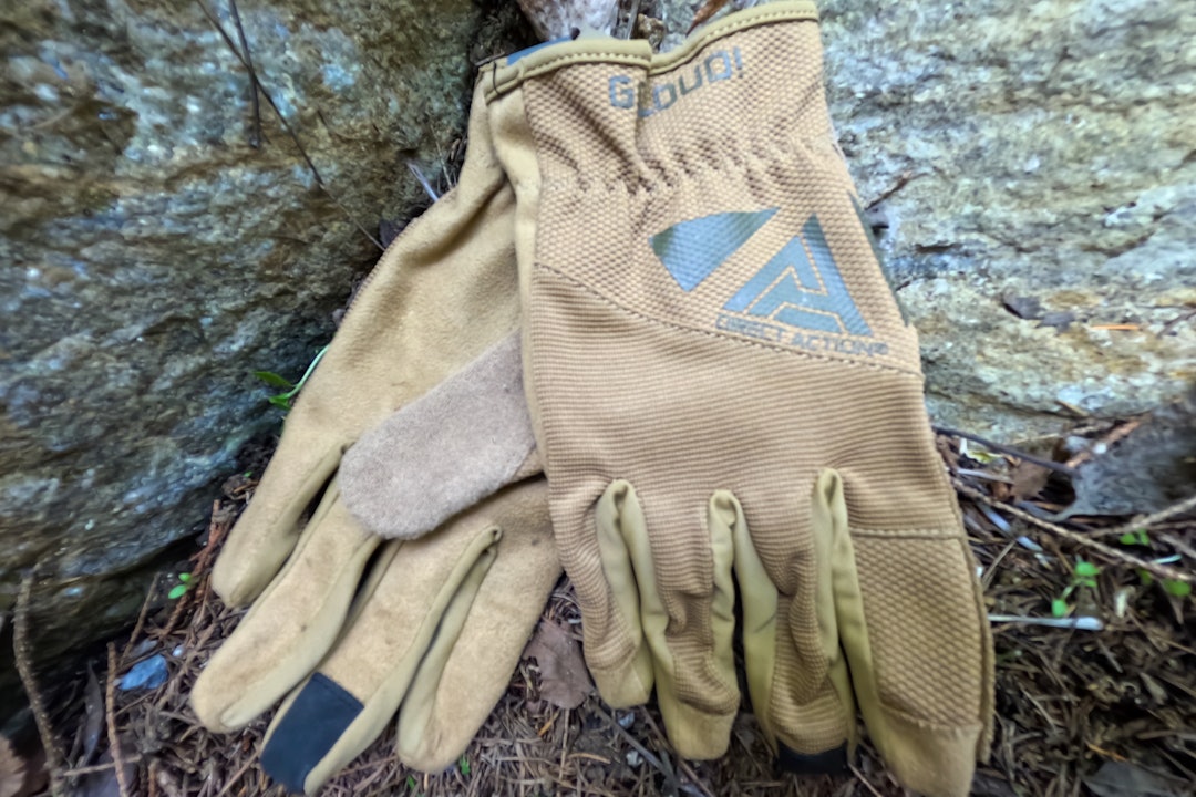 DIRECT ACTION: Test av tynne jakthansker. DIRECT ACTION: Test av tynne jakthansker.