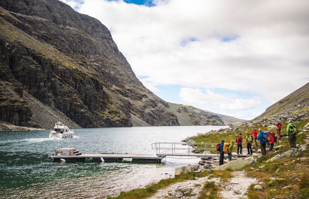 FJELLCRUISE: Cabincruise med «Rondejenta» gjennom steinrøysa er ingen dårlig start på toppturen – og en enda bedre avslutning. Foto: Maria K. Kleiven rondejenta