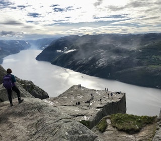OVER LYSEFJORDEN: Preikestolen er en av landets mest populære turmål. Foto: Gerhard Himmel preikestolen