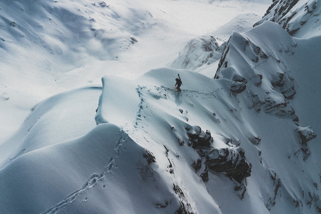 CAUGHT THE BUG: Emil Aslaksrud lever på kanten i Lyngen. Foto: Simon Sjøkvist caught the bug emil aslaksrud