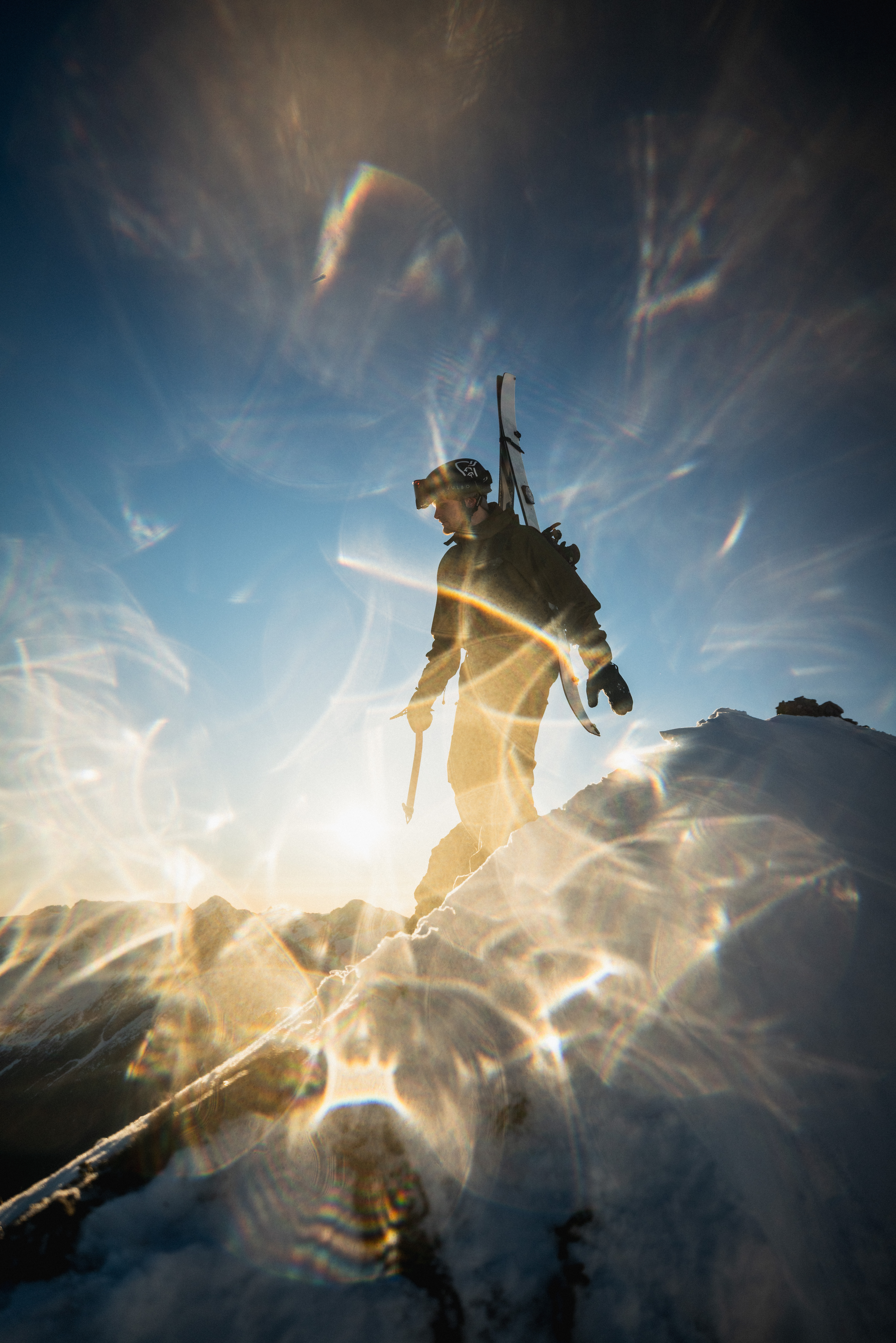 Legend in the making: Skyhøy stoke og vilje gjør Emil til en av de mest produktive og kreative brettkjørerne i Norge. Foto: Simon Sjøkvist