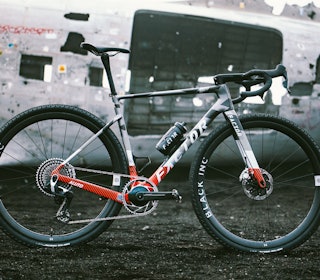 NY: Factor har lansert en helt ny gravelsykkel i sine rekker, Aluto. Foto: Factor Bikes NY: Factor har lansert en helt ny gravelsykkel i sine rekker, Aluto. Foto: Factor Bikes