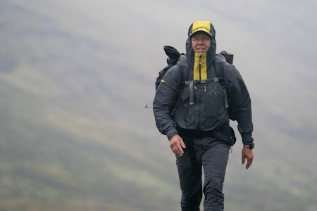 SKALLJAKKER: Jeger sine utstyrstestere har testet seks skalljakker i øvre prisklasse, og under krevende forhold som det fort kan bli på høsten. Foto: Christer Rognerud test av skalljakker for jakt og tur