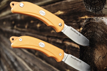 SOLIDE JAKTKNIVER: EKA Swedblade G5 er enklere, G6 gir deg samme funksjonalitet – men du kan demontere kniven slik at det er lettere å holde den ren.  Foto: Jo Stenersen SOLIDE JAKTKNIVER: EKA Swedblade G5 er enklere, G6 gir deg samme funksjonalitet – men du kan demontere kniven slik at det er lettere å holde den ren.  Foto: Jo Stenersen