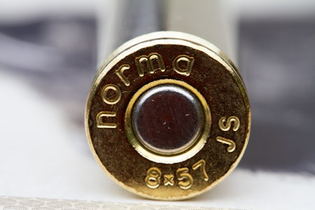 8x57 IS: En klassiker fra 1888 som fortsatt regnes som en av de mest allsidige og effektive storviltpatronene til nordisk jakt. Foto: Abraham N. Grimstvedt 8x57 IS storvilt patron