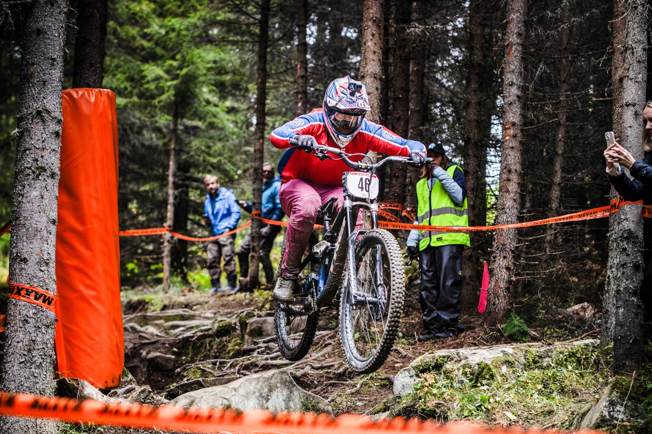RASKEST: Martin Harlem Henriksen suste ned de krevende løypene i Hafjell. Foto: Iver Bø / @trilletralle RASKEST: Martin Harlem Henriksen suste ned de krevende løypene i Hafjell. Foto: Iver Bø / @trilletralle