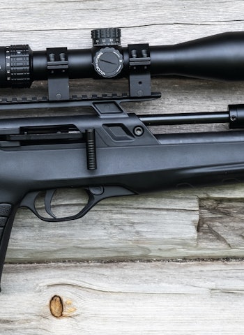 TESTET: Snowpeak er et kinesisk merke som ble etablert i 1976. Foto: Jo Stenersen snowpeak t-rex bullpup rifle