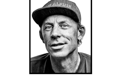 JIM MORRISON: Etter tre forsøk lyktes Jim Morrison med det umulige – å stå på ski ned nordsiden av Mount Everest. Prestasjonen dedikerte han til sin avdøde partner Hilaree Nelson. Foto: The North Face JIM MORRISON: Etter tre forsøk lyktes Jim Morrison med det umulige – å stå på ski ned nordsiden av Mount Everest. Prestasjonen dedikerte han til sin avdøde partner Hilaree Nelson. Foto: The North Face